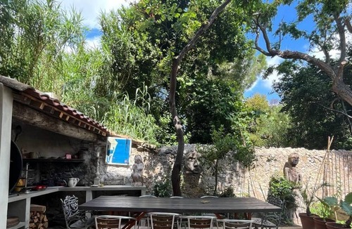 La Palme House | Large artist's house 5 minutes from the beach