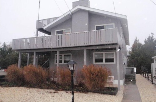 Avalon House | Large Avalon Home, One Block to Beach