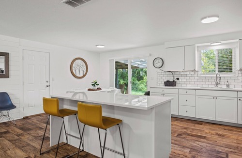 West Bench House | Large Backyard- Family and Pet Friendly