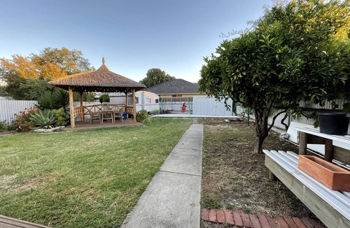 Edwardstown House | Large backyard with outdoor seating and BBQ!