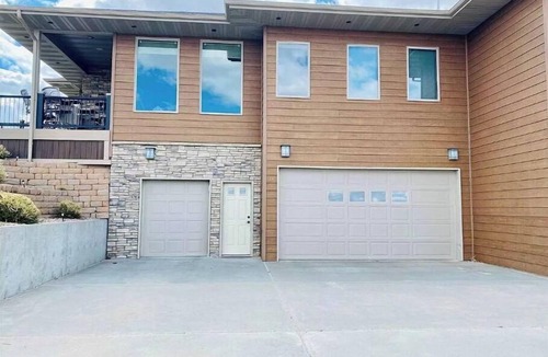 Brule Condo | Large Bayside Golf Course home with Lake Views.