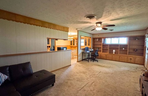 Baytown House | Large Baytown Home | 4BR, 2.5BA | Near Houston | Budget-Friendly