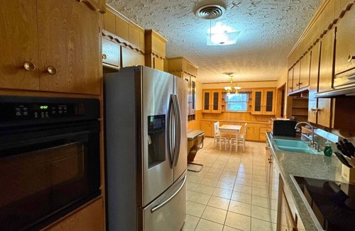 Baytown House | Large Baytown Home | 4BR, 2.5BA | Near Houston | Budget-Friendly