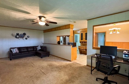 Baytown House | Large Baytown Home | 4BR, 2.5BA | Near Houston | Budget-Friendly
