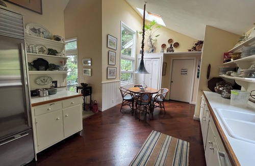 Saunderstown House | Large Beach Front Home 10 minutes from Newport RI.