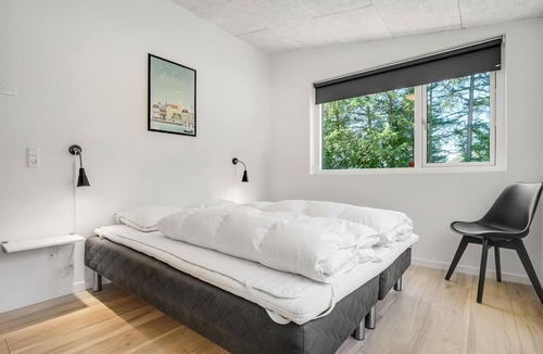 Handrup Strand House | Large, beautiful as well as ultra-modern and energy friendly vacation home of a carpenter.