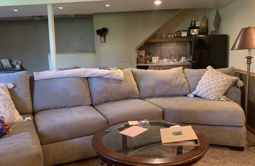 Winthrop Harbor Apartment | Large, Beautiful, bright, suite. Near Naval Base & 6 Flags