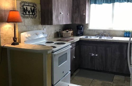 Lawton House | Large Beds 1 Mi to Post Corner Grocery W/D