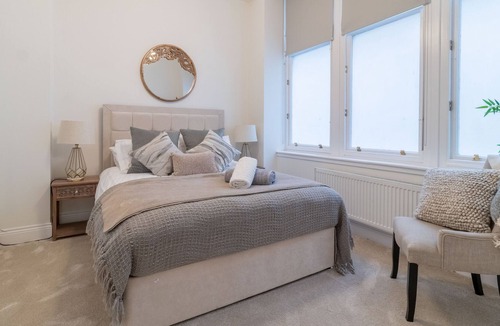 City Centre Glasgow Apartment | Large Blythswood Residence