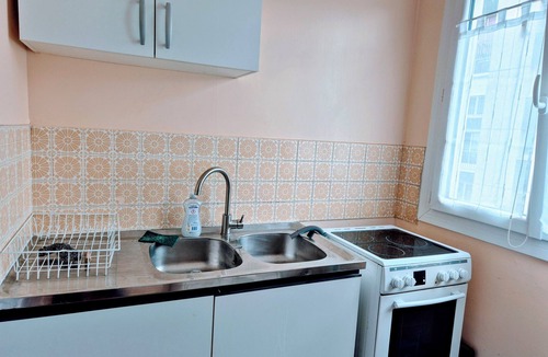 Dijon Apartment | Large bright studio Lac KIR