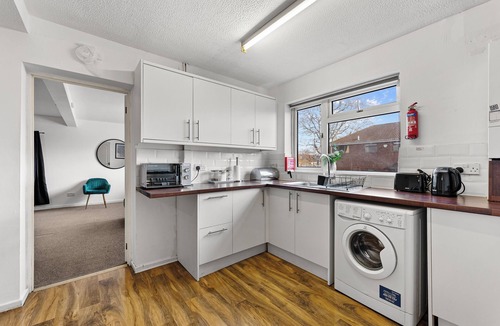 Belluton House | Large Bristol House - Games room&nbsp;-&nbsp;Parking