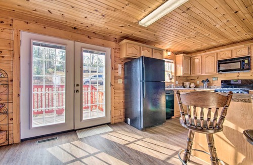 Elizabeth Cabin | Large Cabin w/Deck Overlooking Norfork Lake!