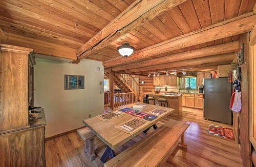 Sagle Cabin | Large Cabin w/Fire Pit + Grill on 34 Acres!