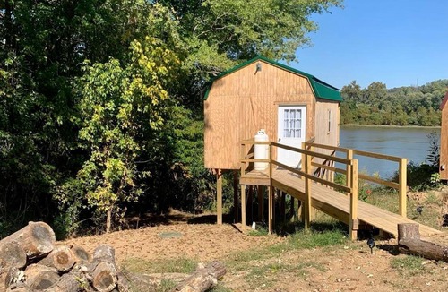 Apple Grove Cabin | Large Cabin with Stunning View - Fire Pit, Relax & Unwind