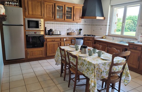 Corrobert House | Large capacity gîte in champagne.pets welcome!