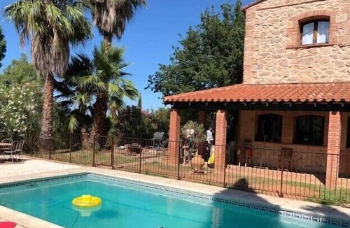 Thuir House | Large Catalan farmhouse ideal for families