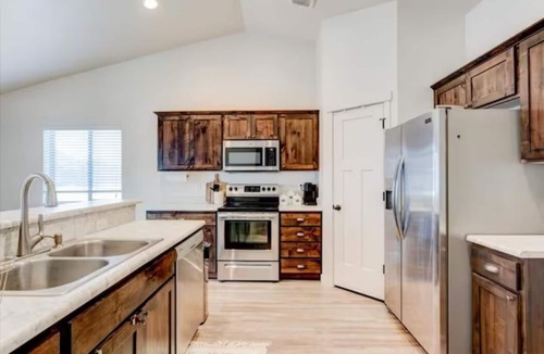 Heber House | Large Central Heber Rambler