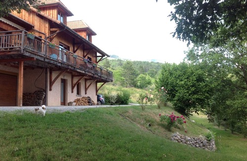 Chorges House | Large chalet between lake and mountain