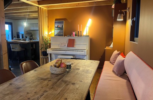 Talloires-Montmin Ski Chalet | Large chalet with lake view & paragliding