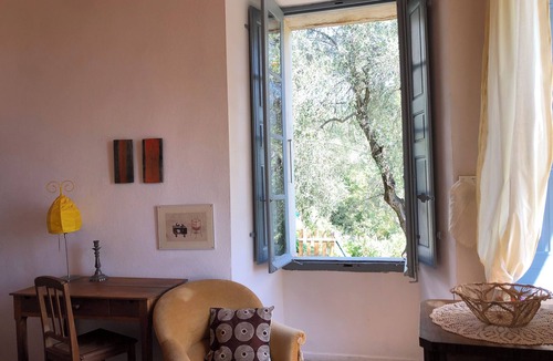 Poggio-Marinaccio House | Large character house