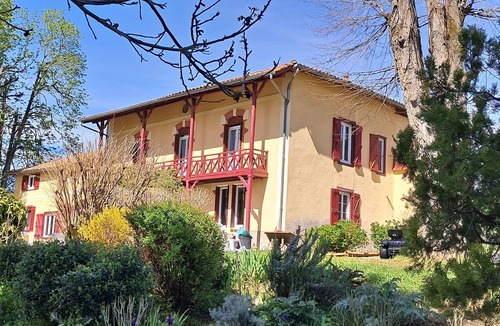 Labroquere House | Large character cottage 100 km from Toulouse and 30 km from Spain