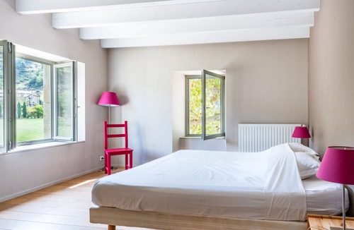 Crupies House | Large character house in Crupies