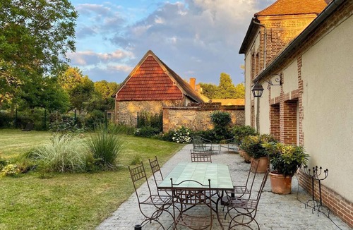 Hardivillers-en-Vexin House | Large charming country house