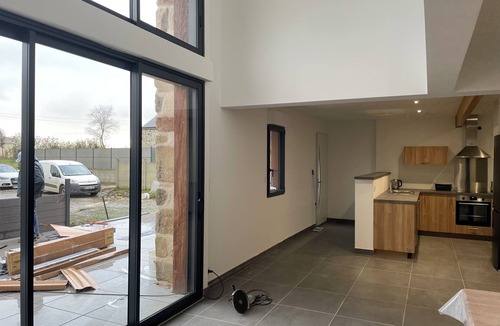 Hillion House | Large charming gîte with jacuzzi