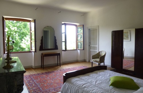 Cepie House | Large charming house, 2 swimming pools in wooded grounds, 9 bedrooms, sleeps 22.