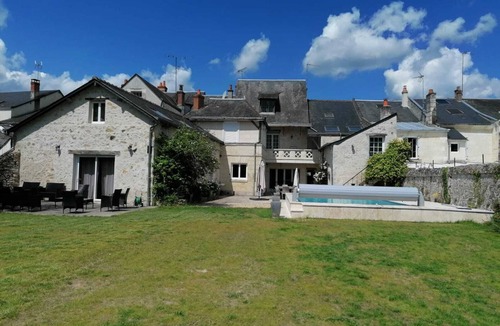 Cheille House | Large charming house between town and countryside