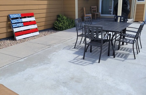 Cheyenne House | Large Cheyenne Home ~ Perfect for Families, Crew members, & Entertainment