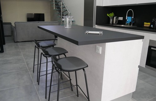 Beausoleil Apartment | Large chic and modern loft, industrial decor