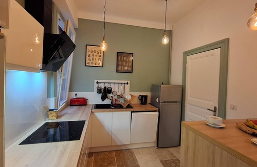 Gares Apartment | Large city center apartment
