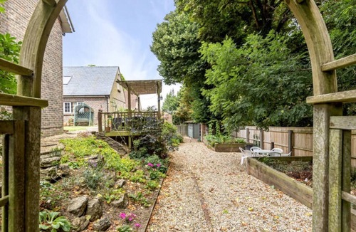 Holworth House | Large coastal cottage with spa and private pool