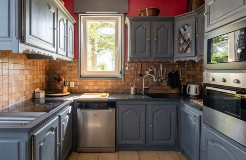 Villotte-sur-Aire House | Large, comfortable house with games room, wooded park, brazier, pétanque.