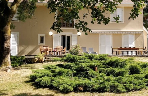 Villotte-sur-Aire House | Large, comfortable house with games room, wooded park, brazier, pétanque.