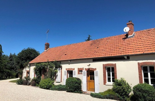 Varennes-Changy House | Large, comfortable gîte for families or groups - Nature & calm 1 hour from Paris
