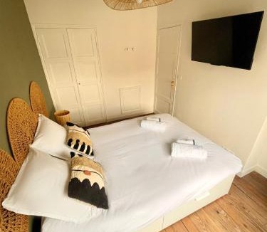 Saint-Honore - Jeanne d'Arc Apartment | Large Comfortable House for Groups and Families