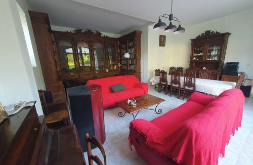 Betete House | Large, comfortable house in a green setting (sleeps 12)