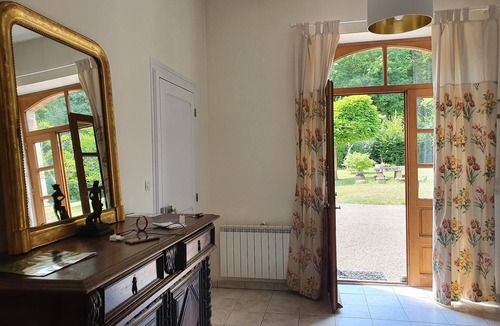 Betete House | Large, comfortable house in a green setting (sleeps 12)