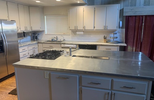 Discovery Bay House | Large Comfortable Waterfront Home, new dock and paddle boards! Up to 18 guests