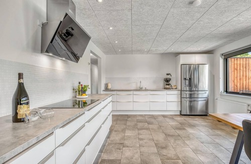 Vedersø House | Large, completely renovated activity house with wilderness bath and outdoor.