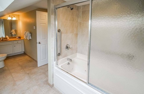 Tafton Condo | Large condo in the Poconos.