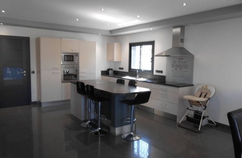 Frontignan House | Large contemporary villa Frontignan beach