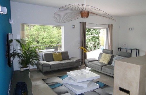 Cabries Villa | Large contemporary villa with swimming pool, between Aix-En-Provence and Marseille