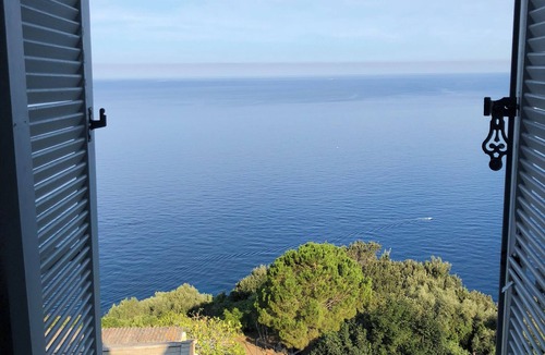 Chine House | Large Corsican cape residence with panoramic view