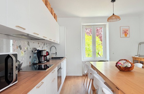 Ploermel House | Large cosy house for families, friends - 7 bedrooms near Brocéliande