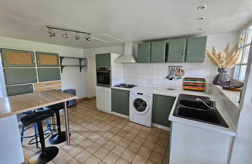 Peault House | Large Cottage for 8 to 10 persons + private jacuzzi