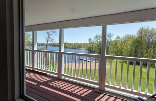 Norland Cottage | Large cottage great for large gathering/ private beach/8br 4bath/stunning view