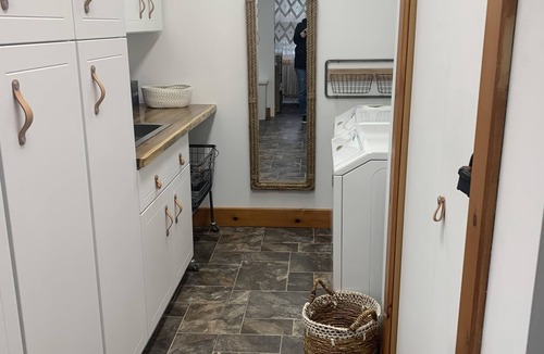 Kenora House | Large cottage on the Winnipeg River/summer and winter rentals Easy access always